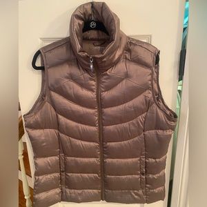 Liz Claiborne Womens Puffer Vest